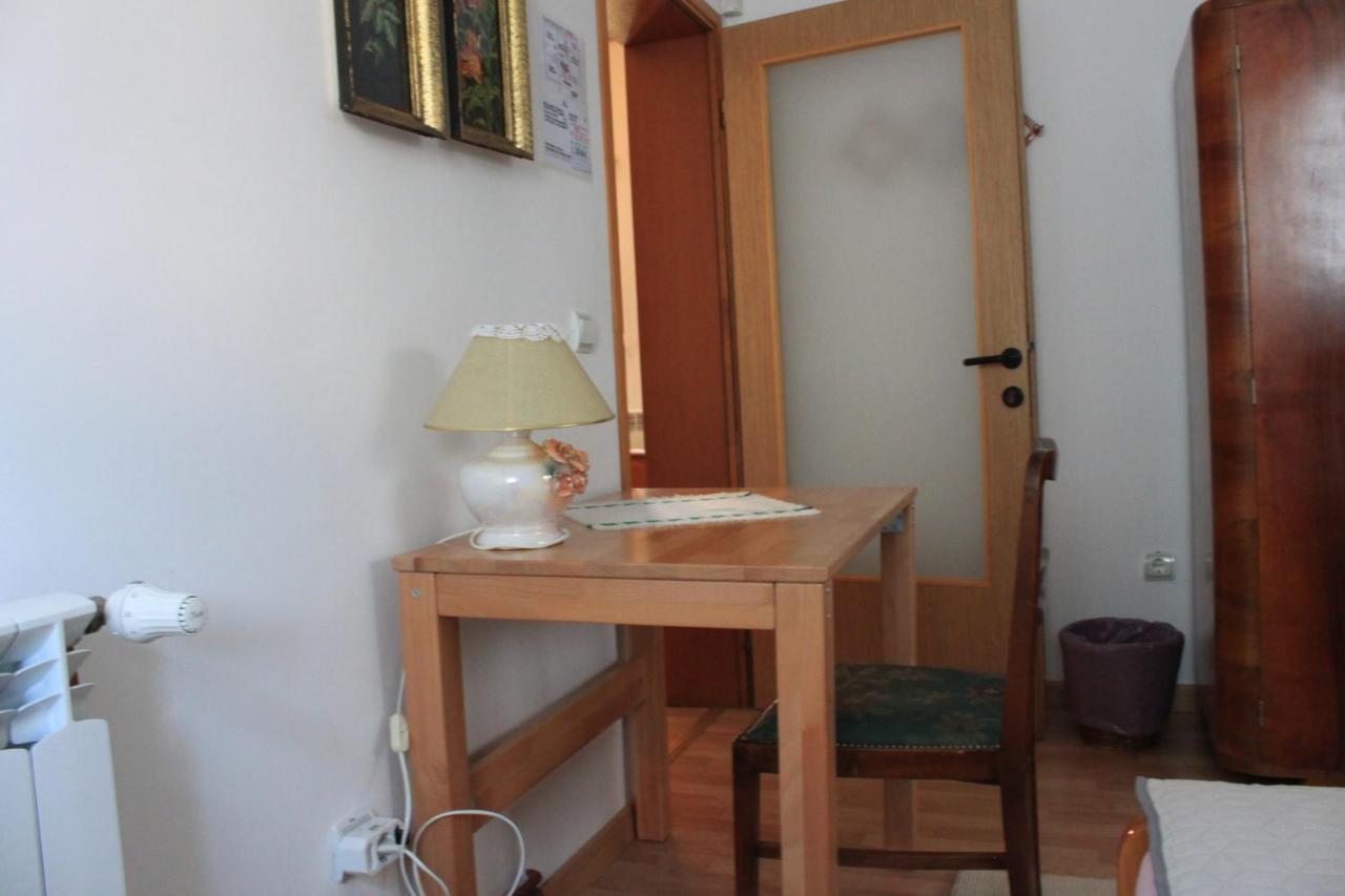 Boulevard Garden House - Free And Save Parking In The Locked Yard Чуприя Экстерьер фото