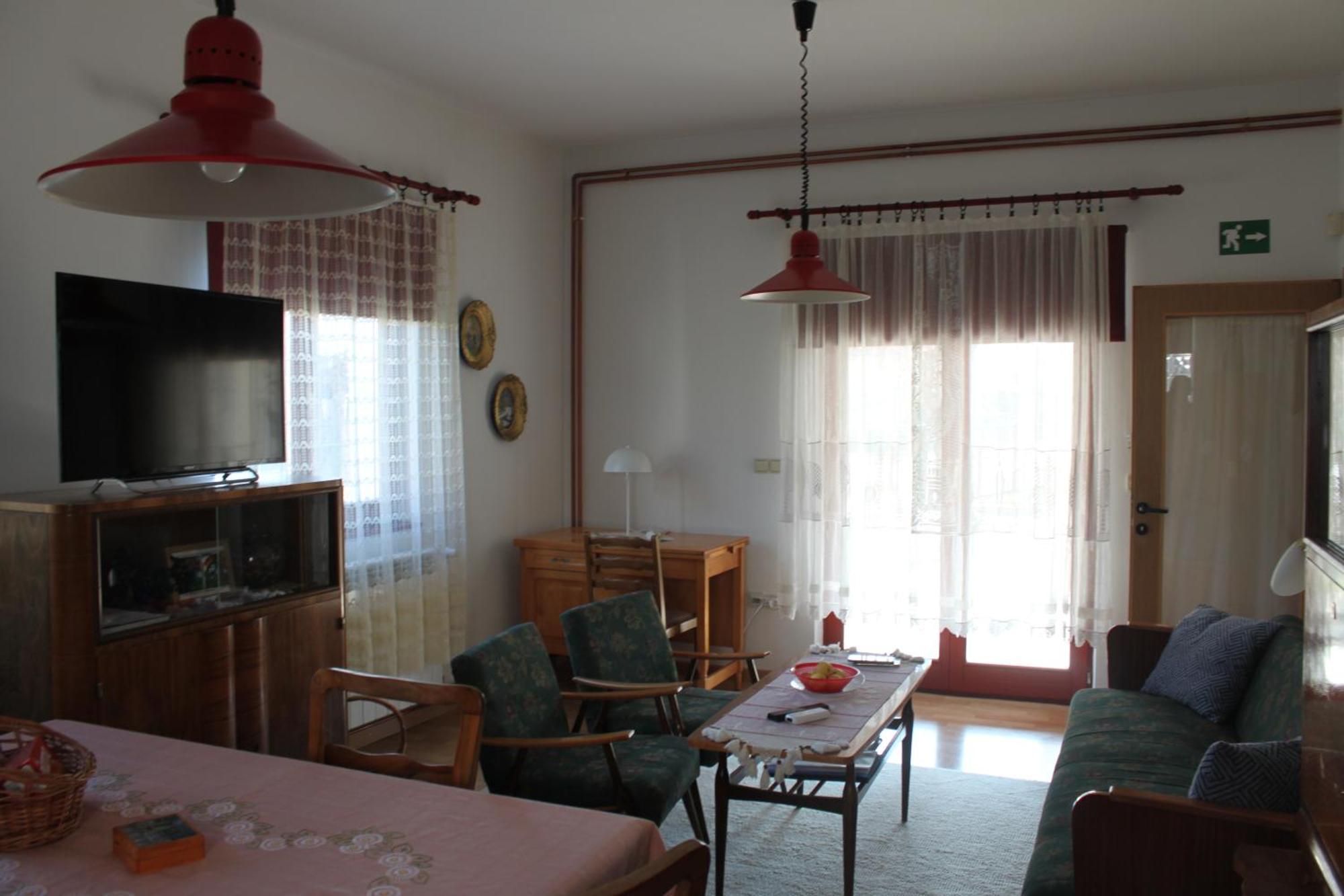 Boulevard Garden House - Free And Save Parking In The Locked Yard Чуприя Экстерьер фото