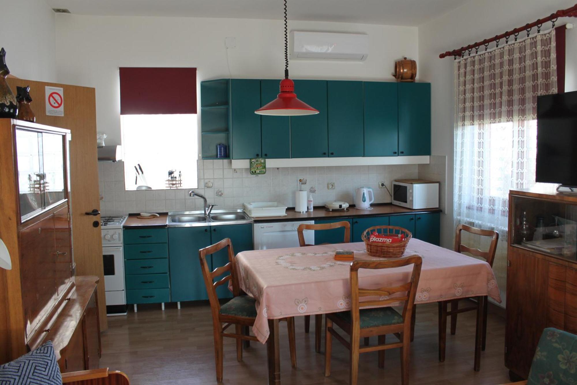 Boulevard Garden House - Free And Save Parking In The Locked Yard Чуприя Экстерьер фото