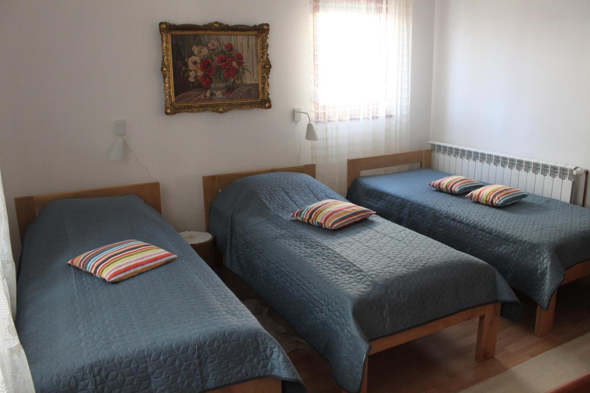 Boulevard Garden House - Free And Save Parking In The Locked Yard Чуприя Экстерьер фото