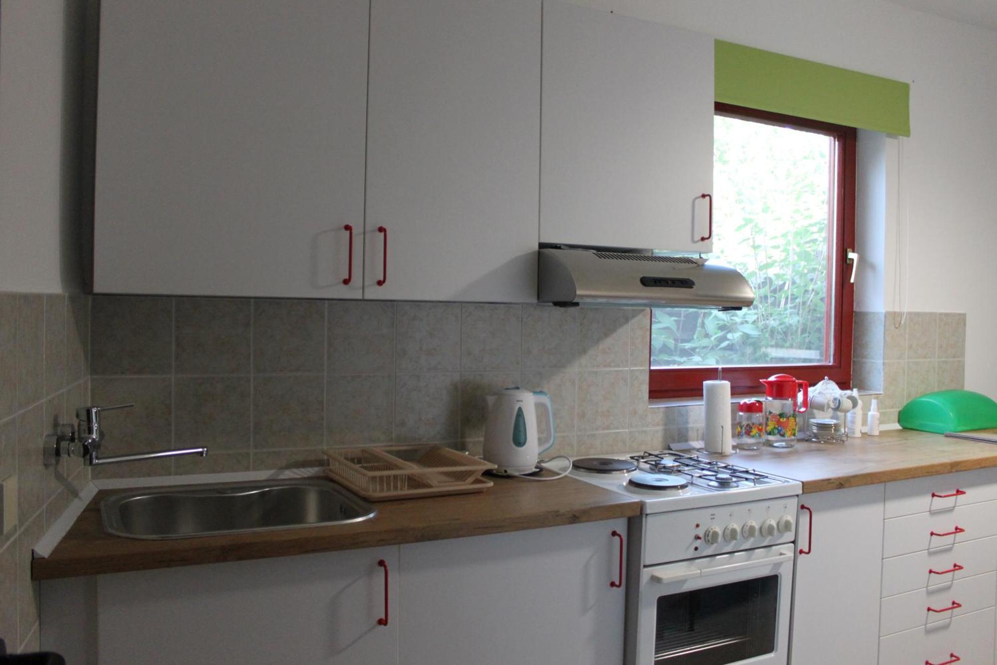 Boulevard Garden House - Free And Save Parking In The Locked Yard Чуприя Экстерьер фото